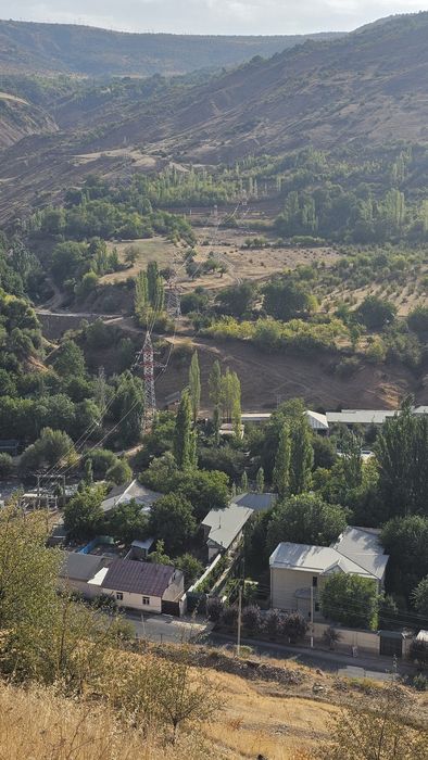 'Xumson ugam suv boyida