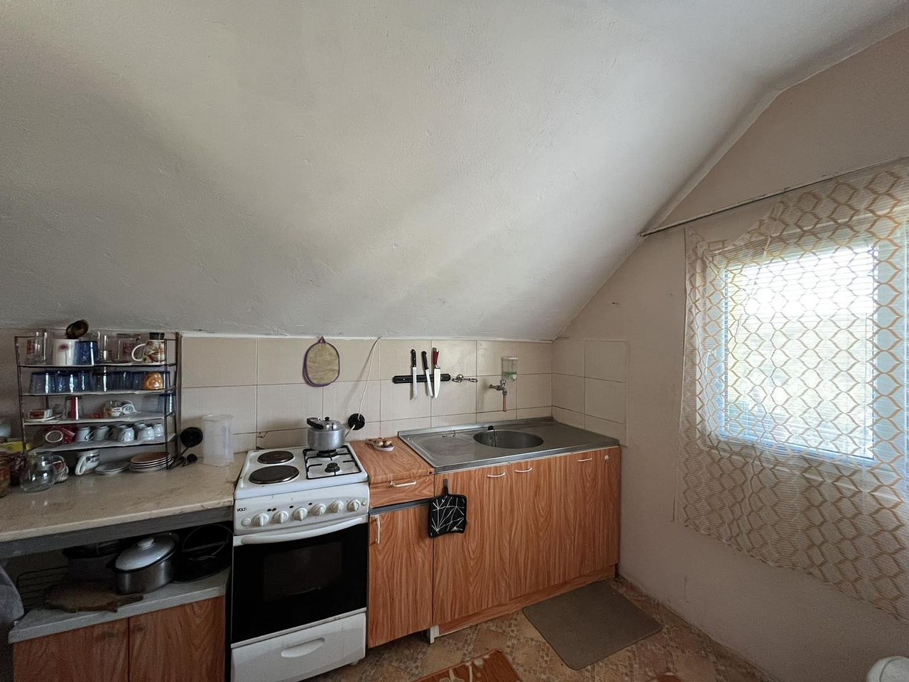 Продава се Къща в Русе, в.з. Касева Чешма - 28 кв.м за 2247 €/кв.м - Снимка #12