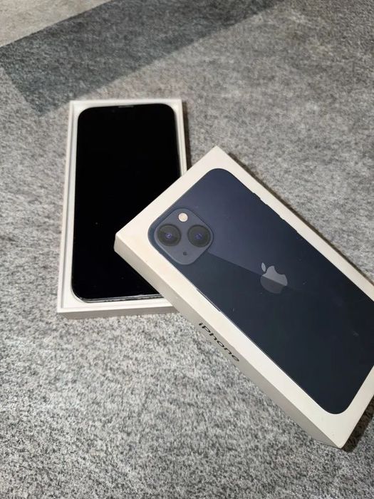 Продам iPhone 13 айфон 13