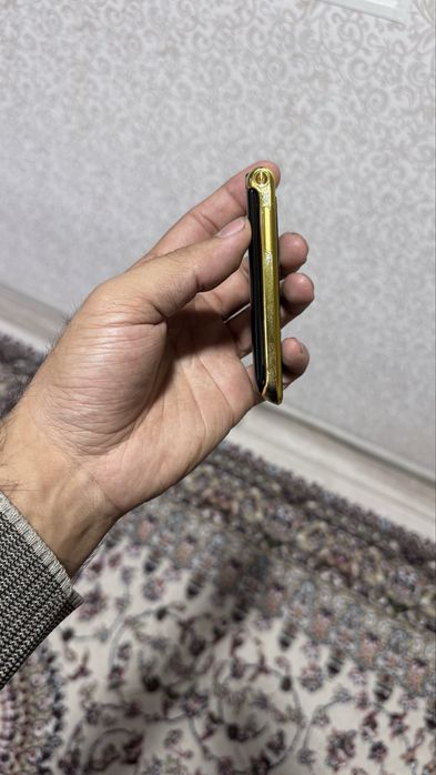 Motorola v8 gold sim kartali zor sastayanya