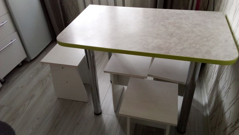 Стол, стулья 55000