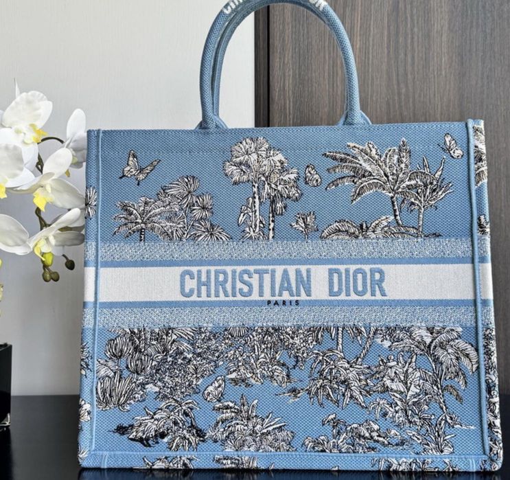 Christian Dior Чаныа при интирес обажьй на вайбер