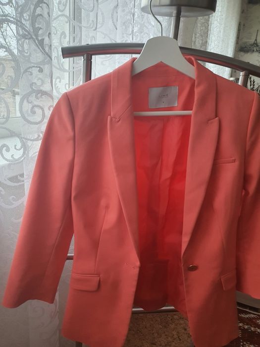 Продам женскую одежду