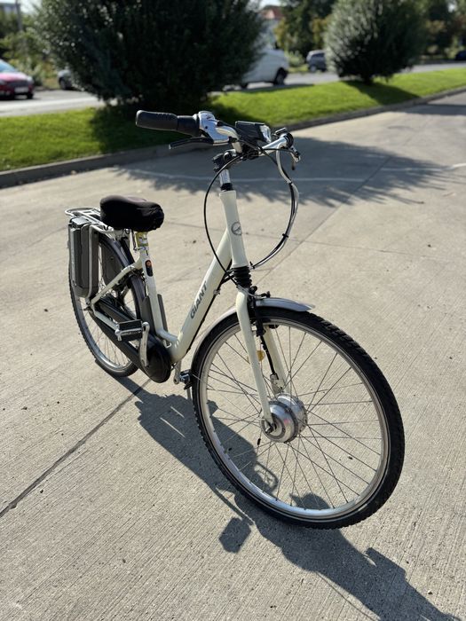 Vand bicicleta electrica Giant