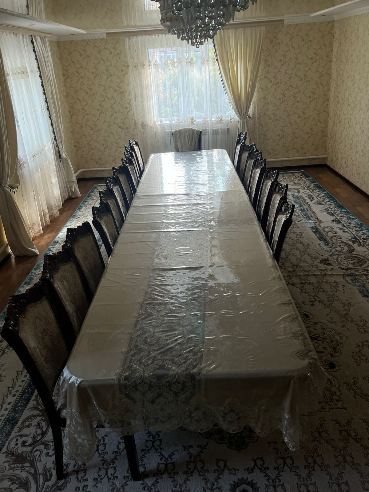 Продам Стол и Стулья