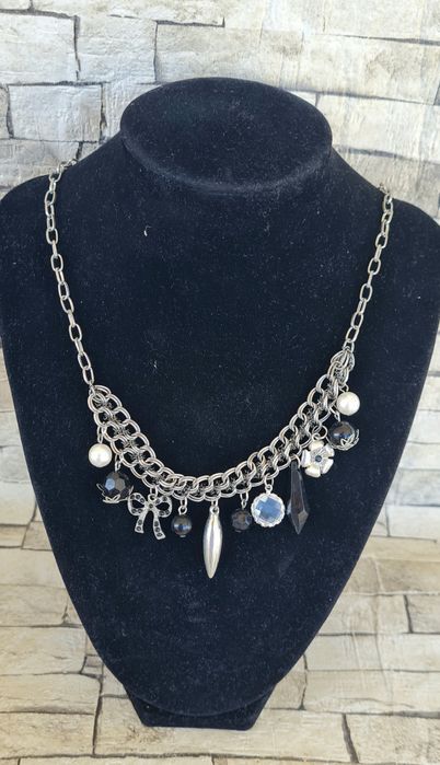 Бижута-колиета .