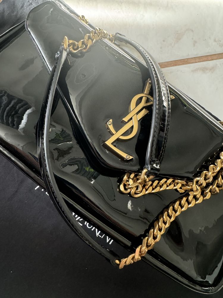 2100. 00 лв SAINT LAURENT calypso in patent leather