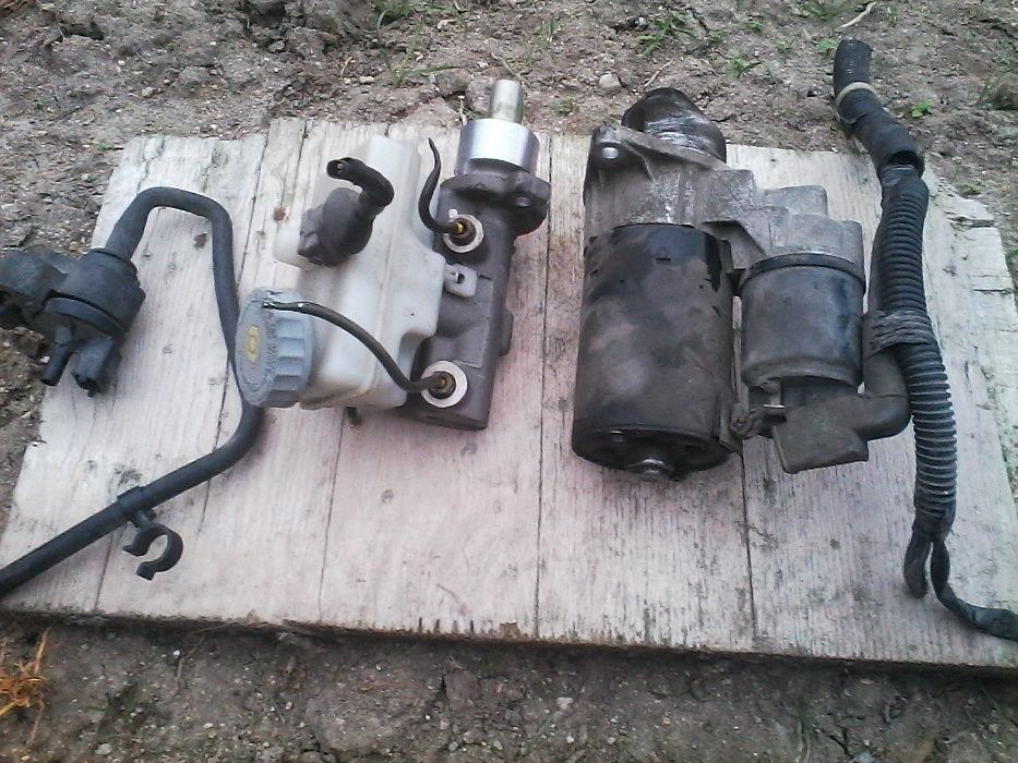 продавам части за опел агила 1000 кубика