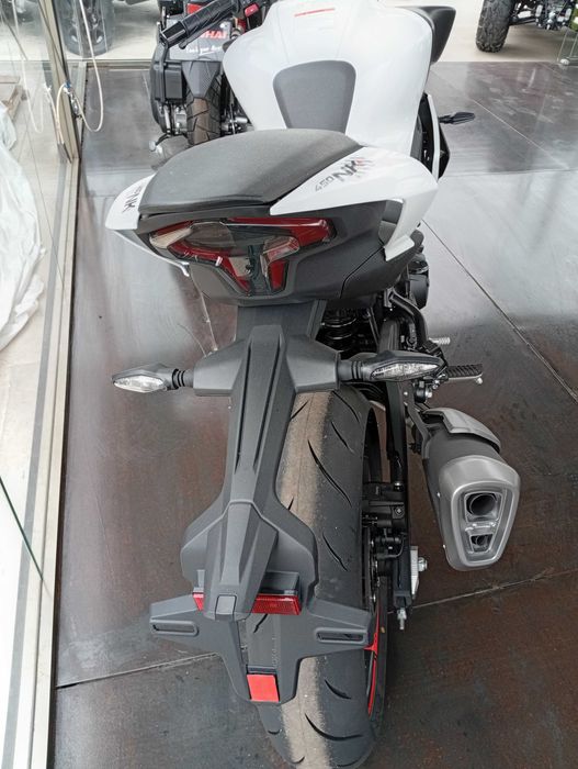 Motocicleta CFMOTO 450NK 2025