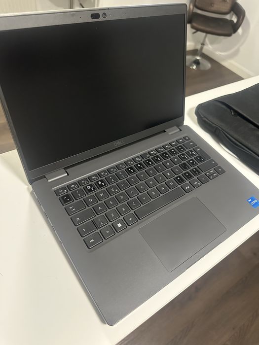 Laptop Dell i5-1345U