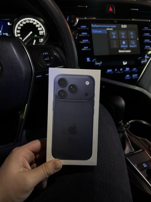 Продам Iphone 17 pro 256 gb
