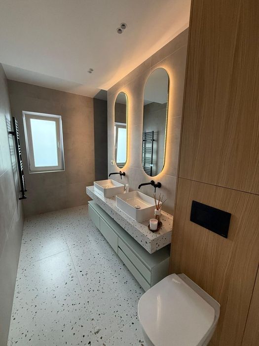 Case de tip duplex, str. 1 Decembrie, la 7 min. de Rond Pacurari