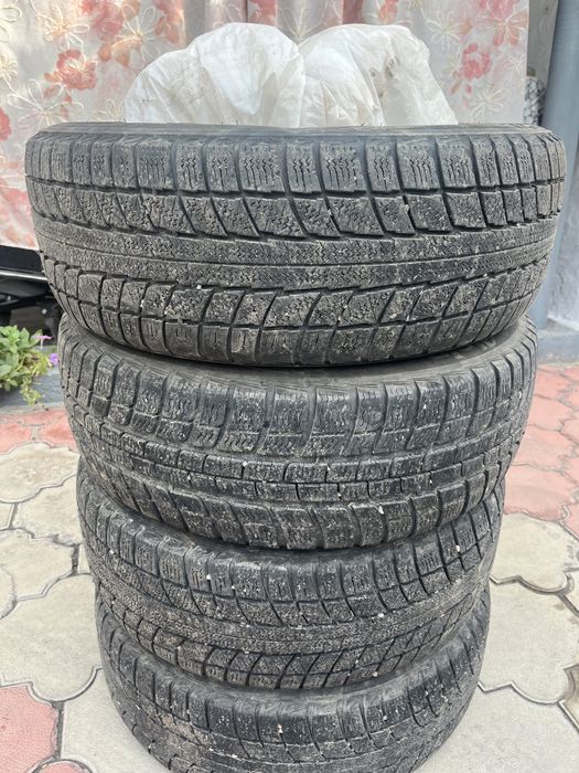 Продам зимнию резину 22 года