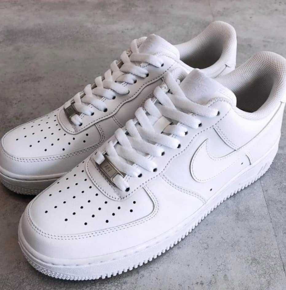 Adidasi Nike AirForce 1 Premium Low Universali