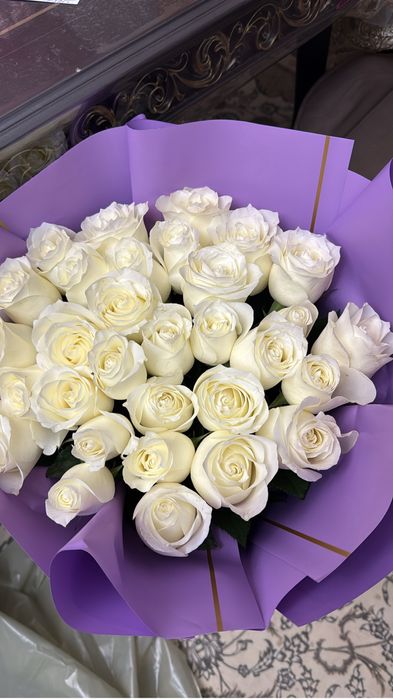 цветы свежие по 8к