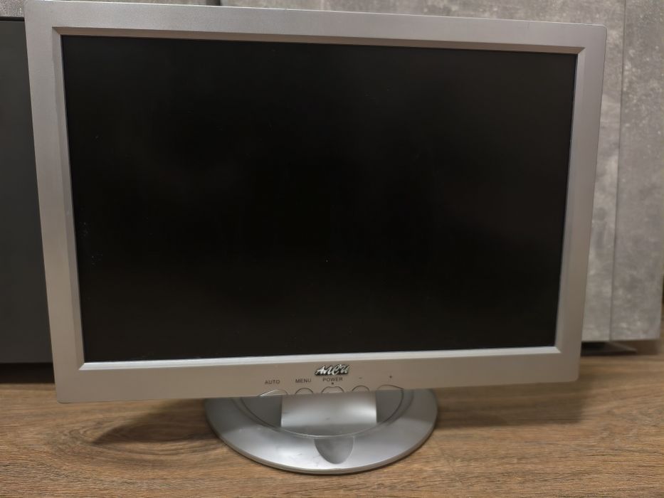 Продаю монитор недорого