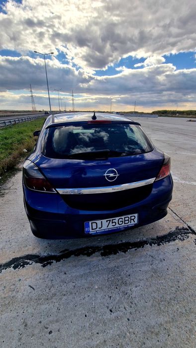 Opel astra H Gtc