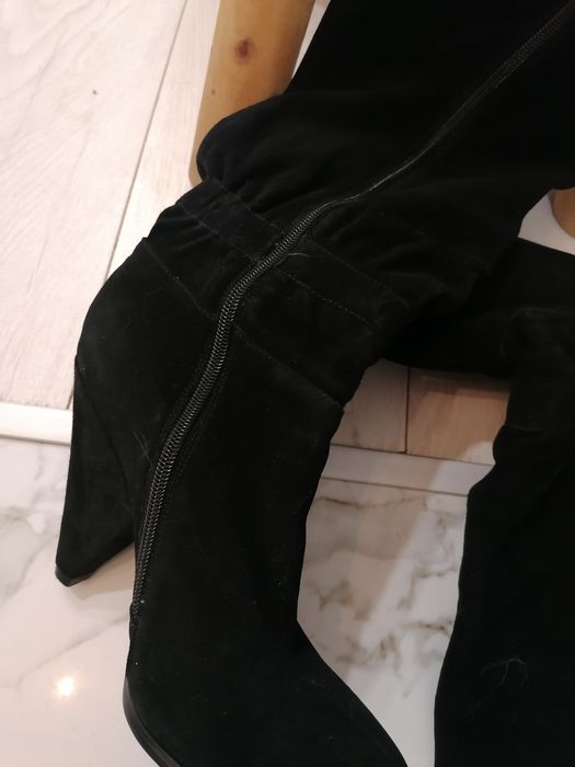 Cizme piele intoarsa, negre, cu toc