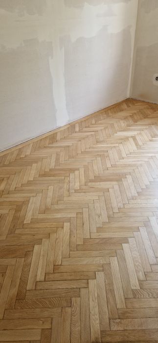 Rașchetat, recondiționat ,reparat,insertizat parchet masiv și stratifi