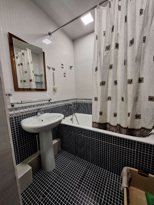 Госпитальный базар  3/5/9 две спальни