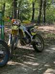 Пордава се suzuki rmz250 с докоменти мотора е слет основен ремонт