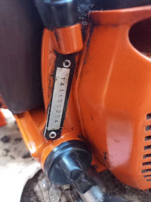 Бензинова резачка Oleo Mac 350 af