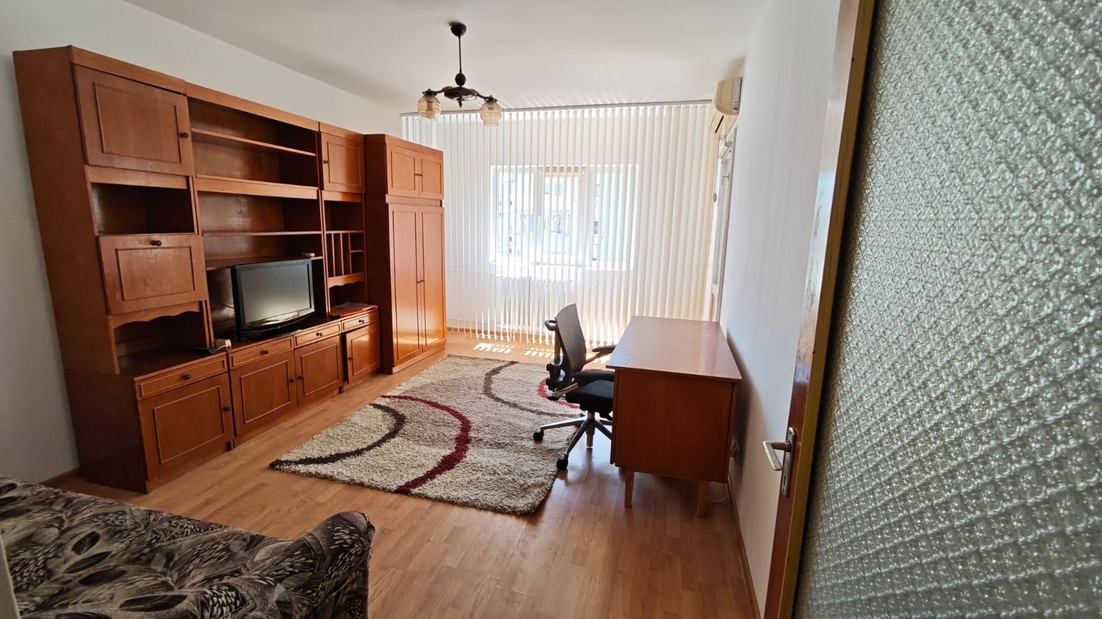 Garsonieră de închiriat – Vitan Olimpia