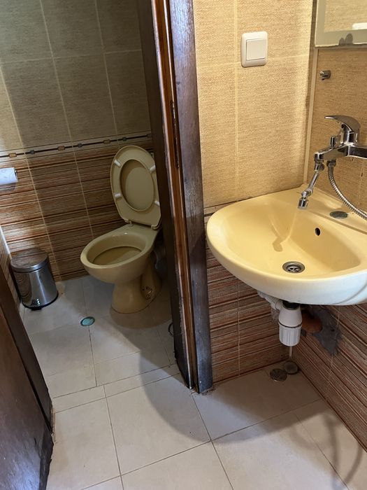 Дава се под наем Офис в к.к. Дюни - 40 кв.м за 230 € - Снимка #7