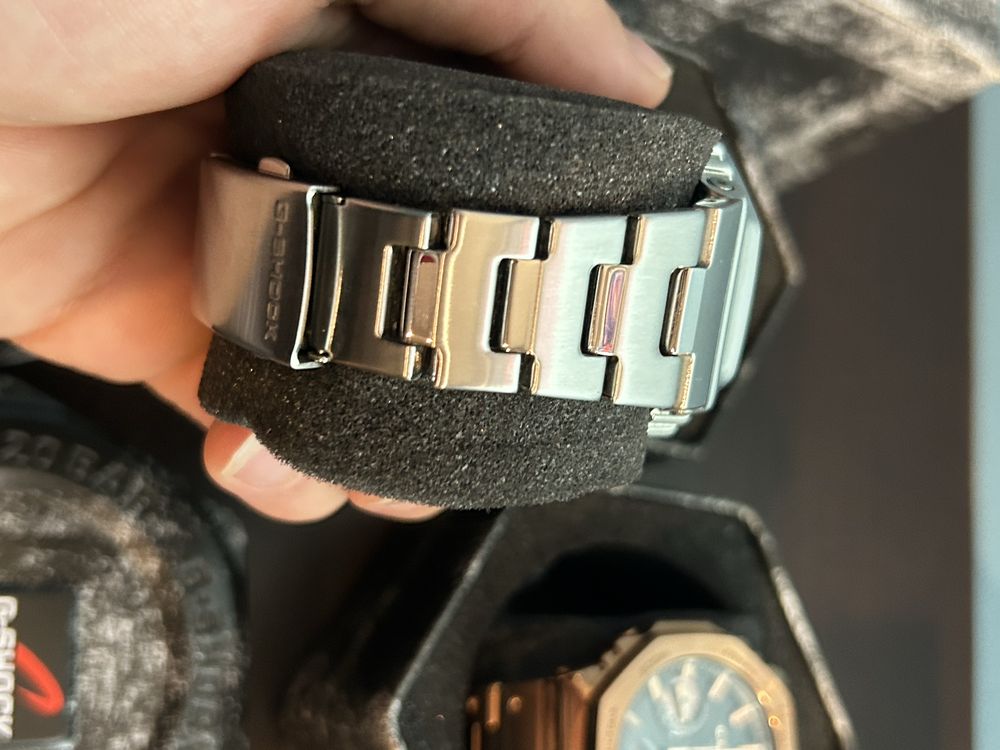 CASIO G-SHOCK GM-2110D-4A и G-Shock GM-B2100GD-5AER