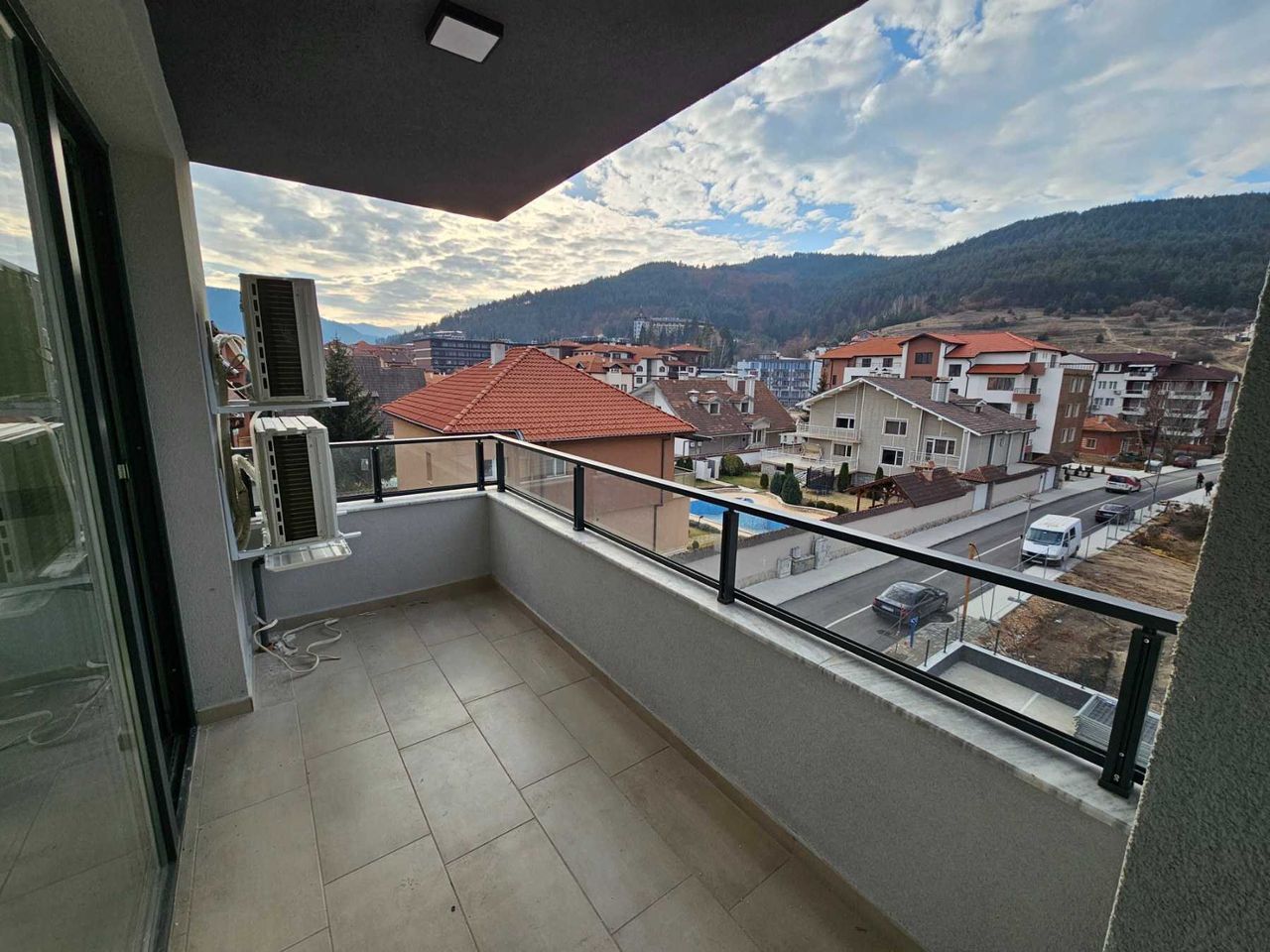Продава се Двустаен апартамент в Велинград - 62 кв.м за 1449 €/кв.м - Снимка #3