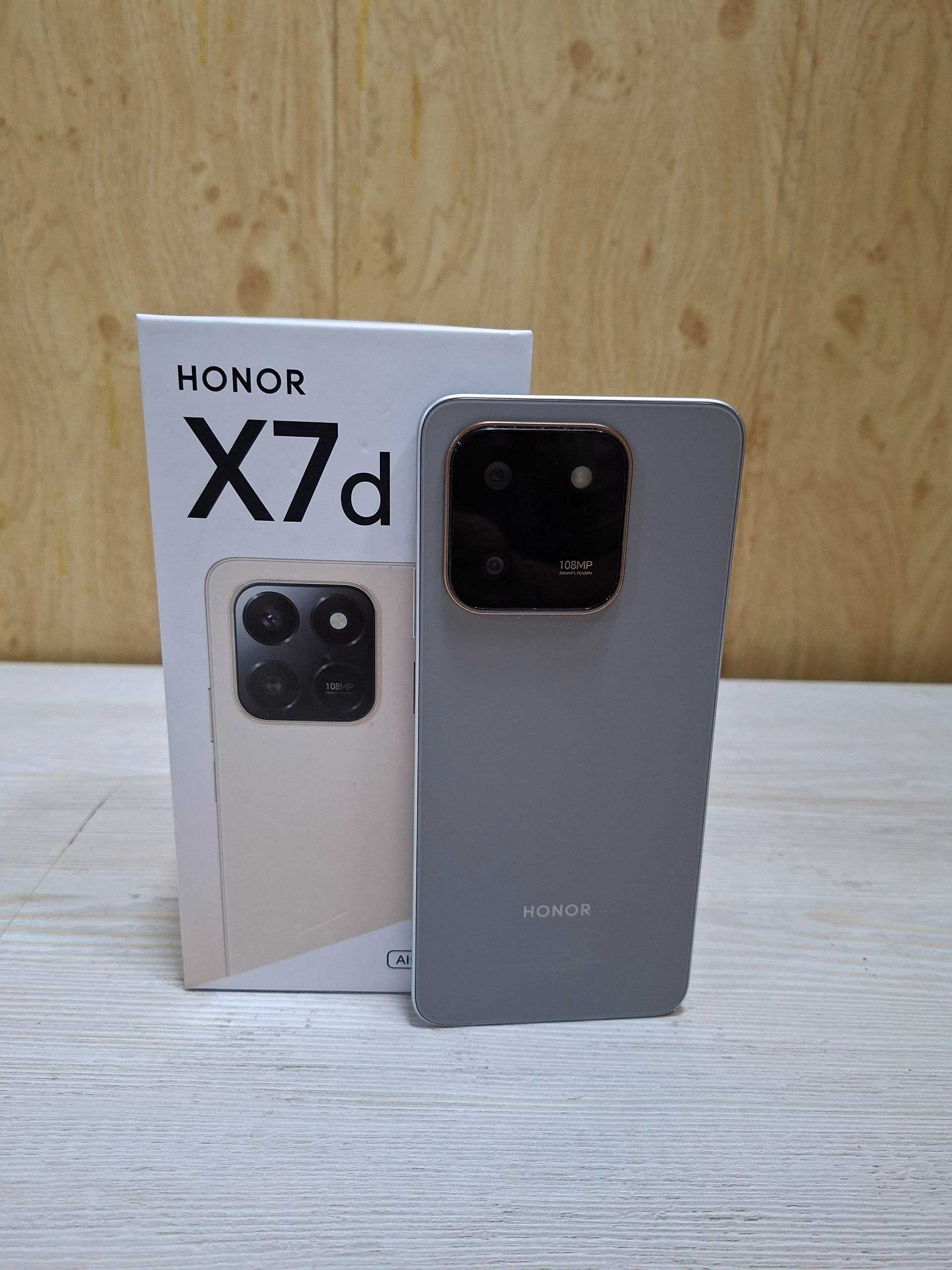 Продается смартфон Honor x7d 8/256