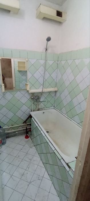 Чирчик аренда 2 ком квартира в 10 мкр 2 этаж