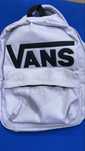 Рюкзак VANS. Оригинал. Новый. Цвет как цветок светлой сирени.