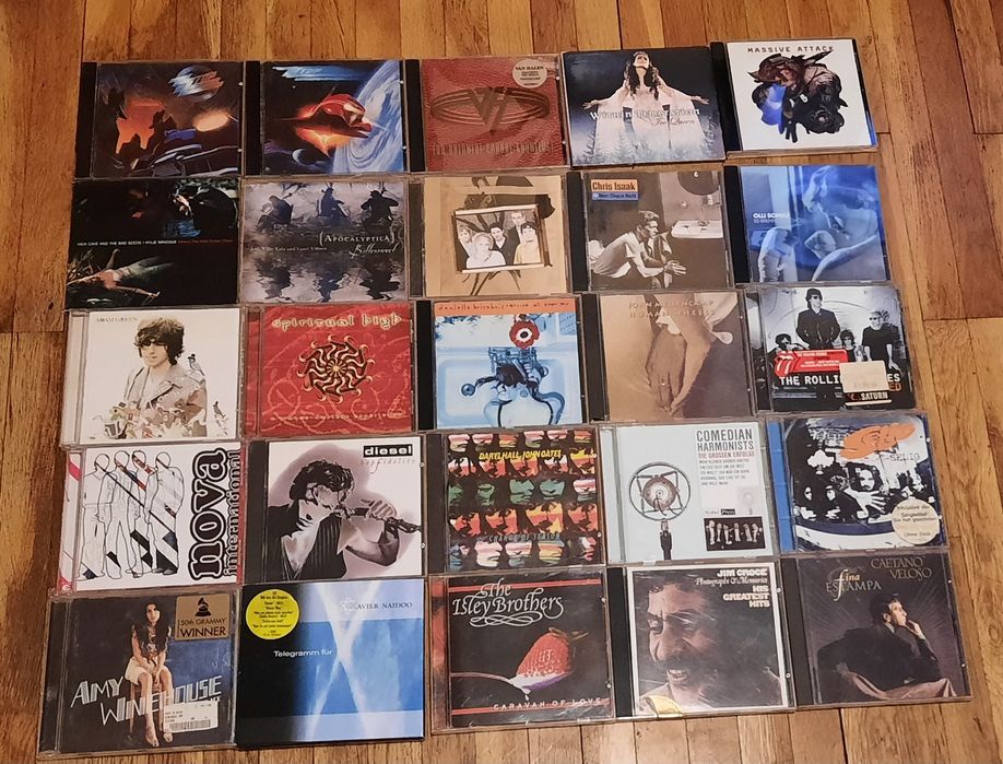 Продавам оригинални дискове