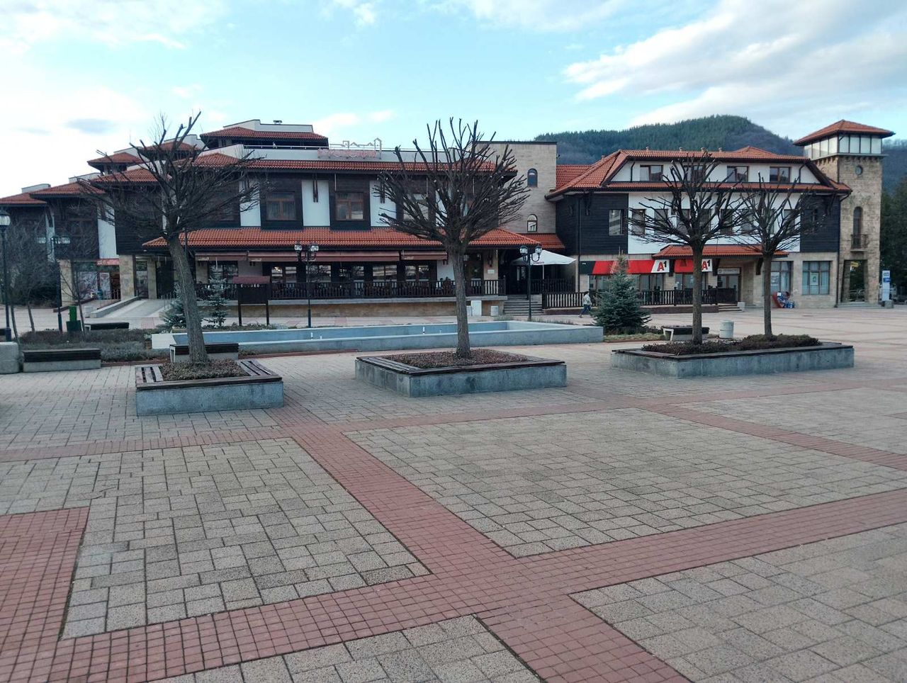 Продава се Къща в Етрополе - 450 кв.м за 2 €/кв.м - Снимка #9