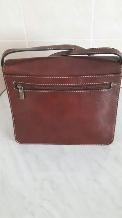 Geanta din piele naturala