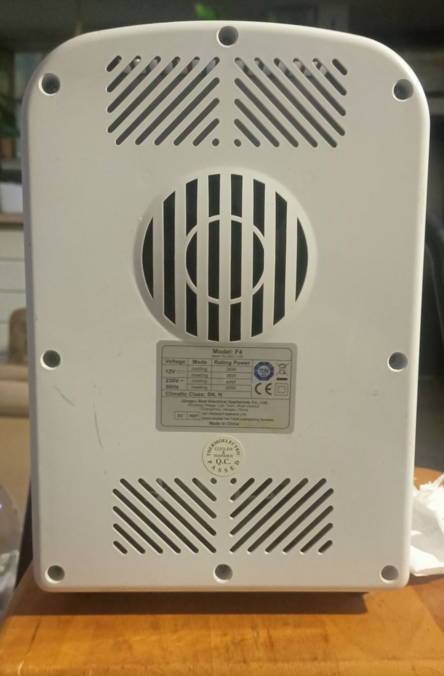Minifrigider auto sau cosmetica