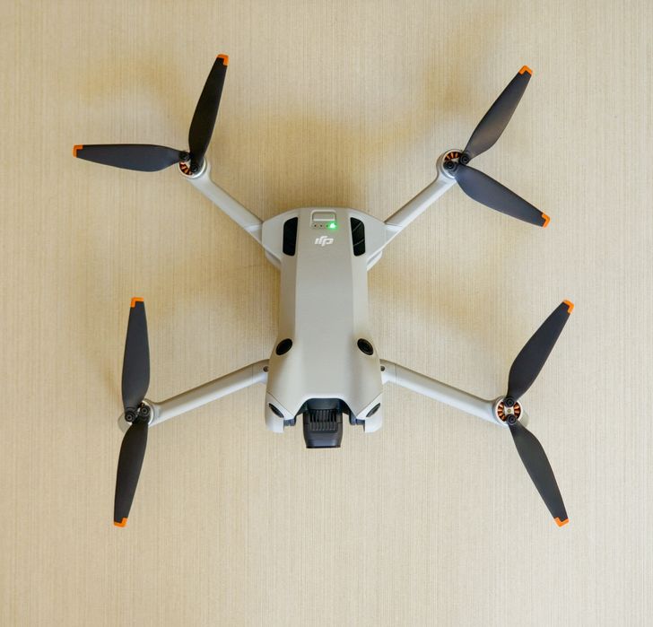 Дрон DJI Mini 4 Pro Fly More Combo - 3 батерии