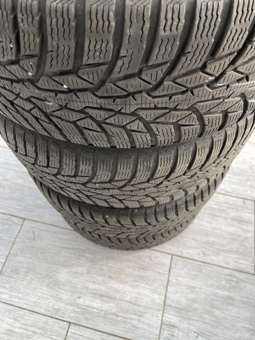Anvelope Iarna Nokian 225 55 R16