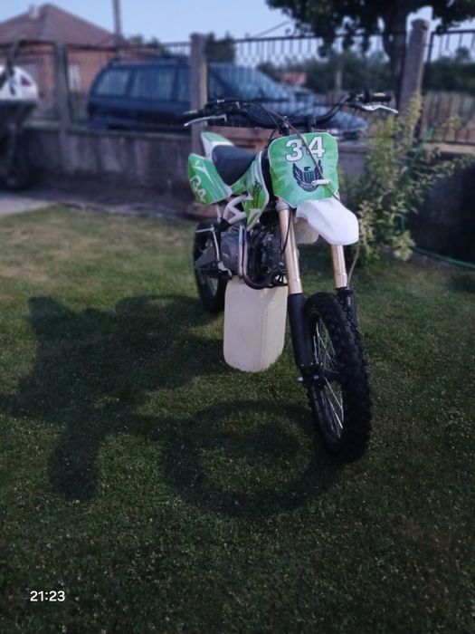 Продава се косов мотор 125 кобика