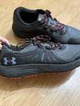 Under Armour маратонки