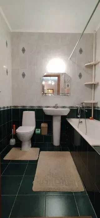 Дава се под наем Двустаен апартамент в София, Център - 56 кв.м за 382.5 € - Снимка #1