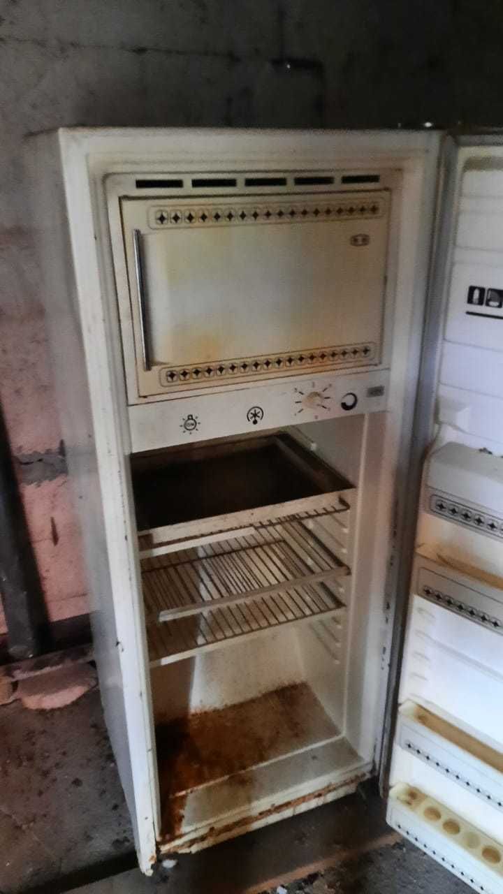 Холодильник Снежинка