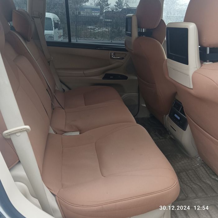 Срочно продается LEXUS LX570