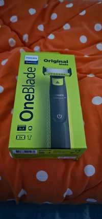 Aparat hibrid de barbierit si tuns barba Philips OneBlade