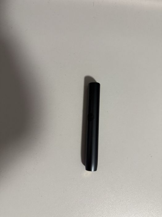 iqos iluma negru
