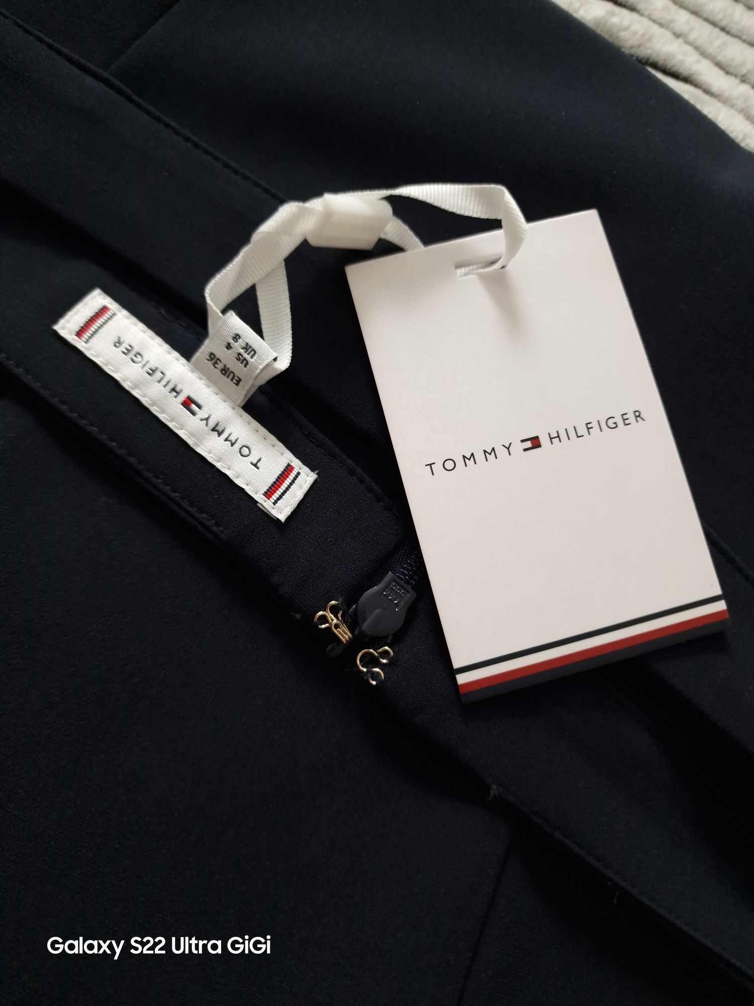 Чисто нова пола Tommy Hilfiger