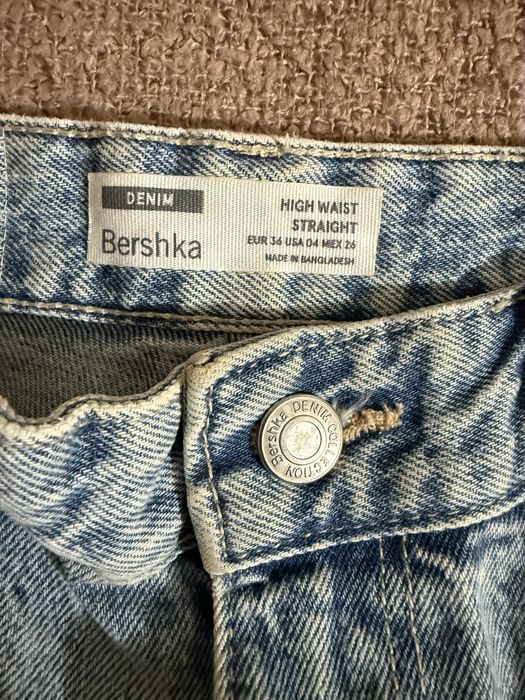 Straight Jeans Bershka като НОВИ