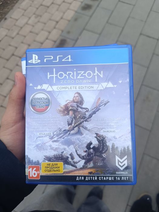 Диск на ps4 Horizon zero dawn