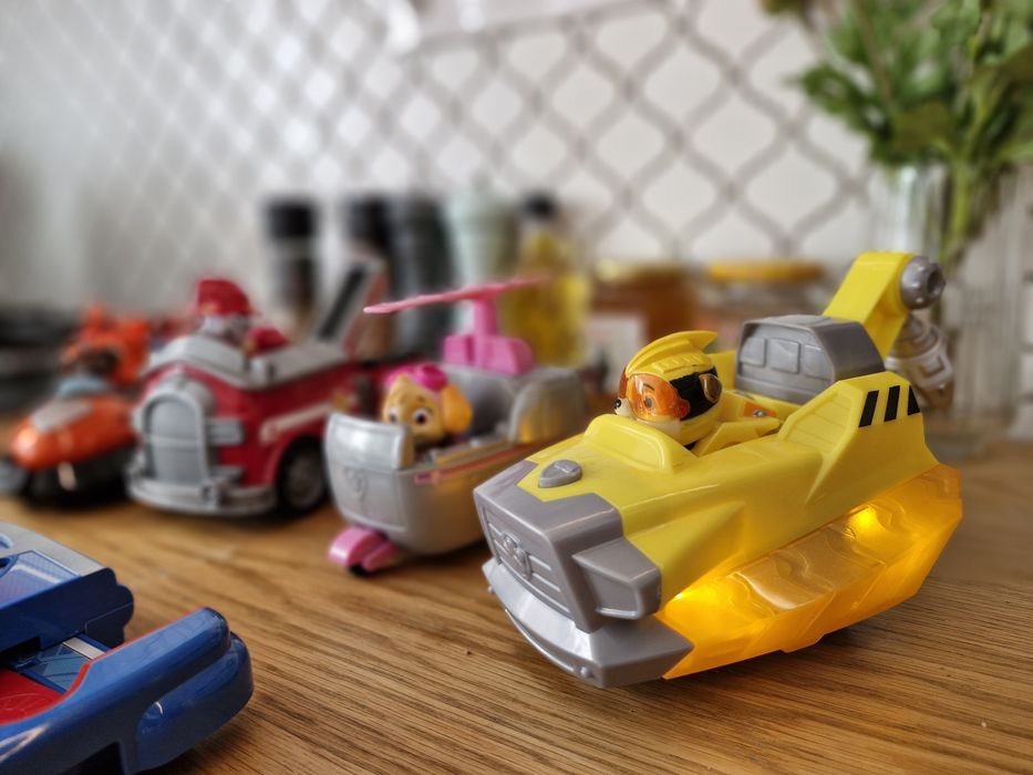 Vând set de cățelușilor de la paw patrol fără tableta lui Ryder